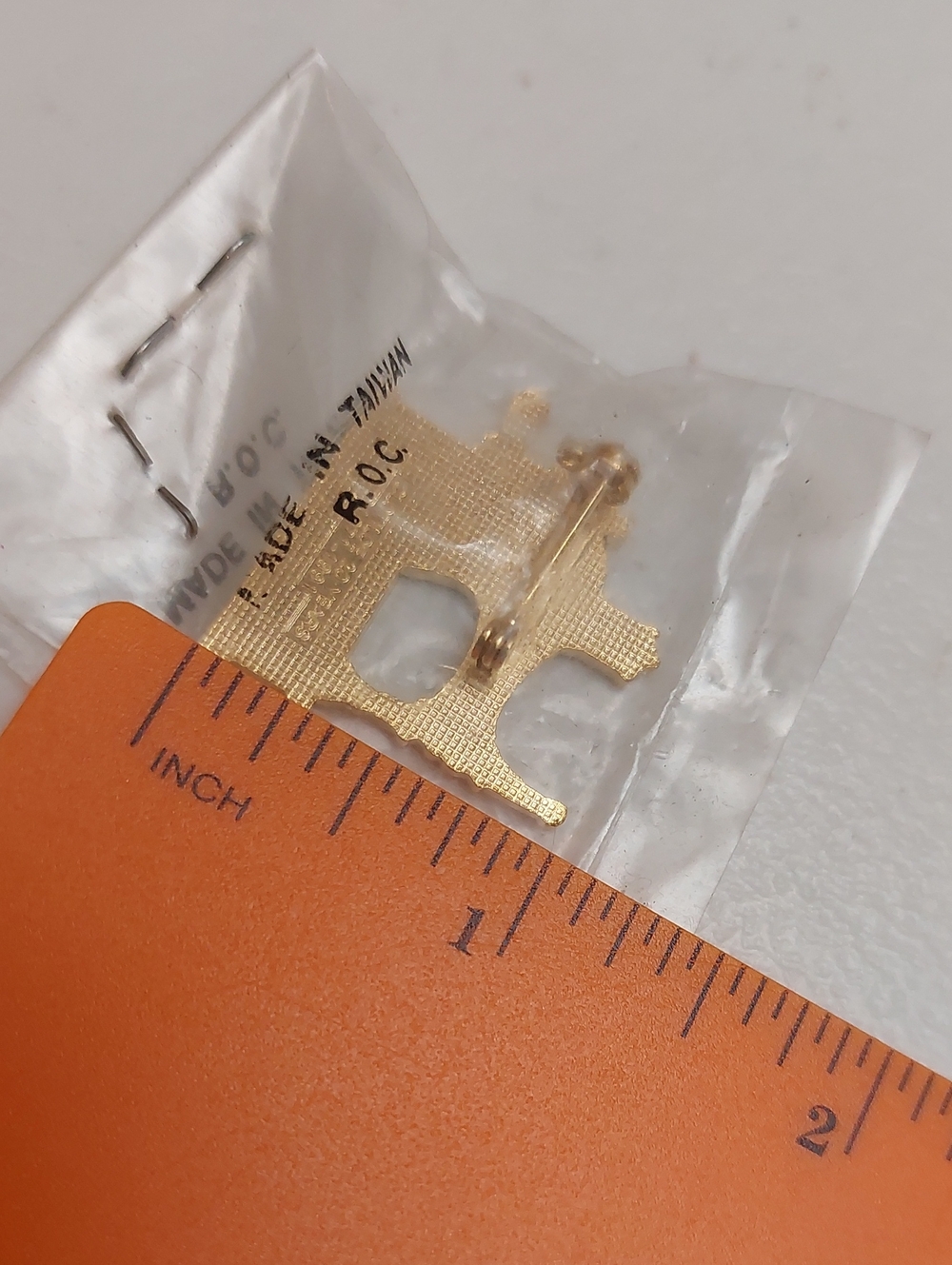 Vtg Collectible Clotilde 1971-1991 Sewing Machine 20 Years Comemorative Brooch - Picture 4 of 4